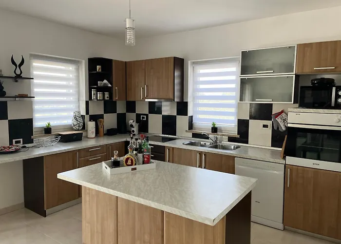 Mihaela Holiday home *