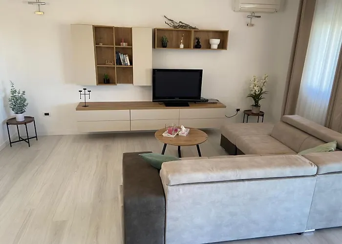 Mihaela Holiday home *